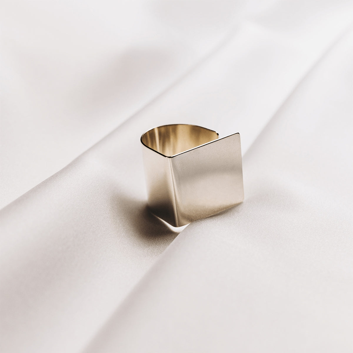Plattitude Square Ring