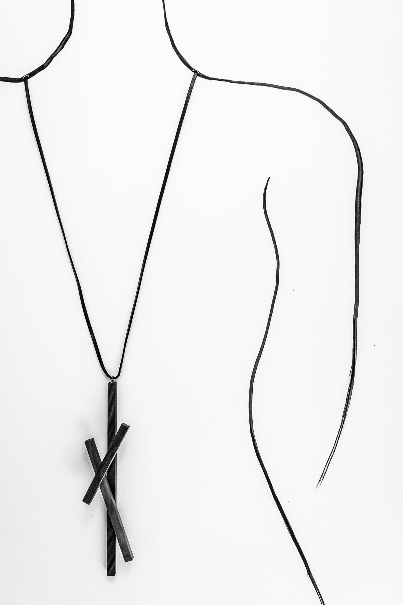 Pandantiv ”Back to basics” model no. 4