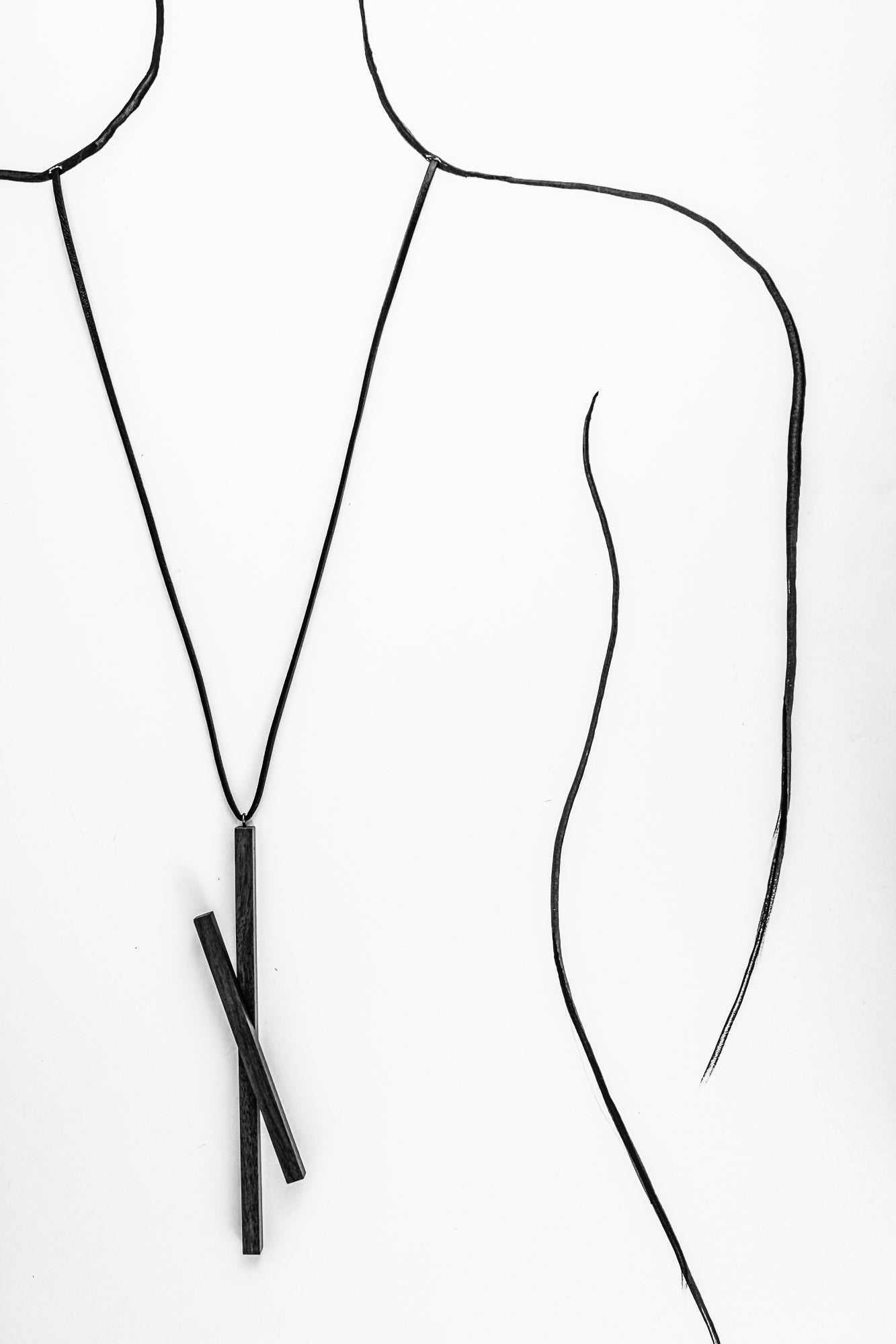 Pandantiv ”Back to basics” model no. 1