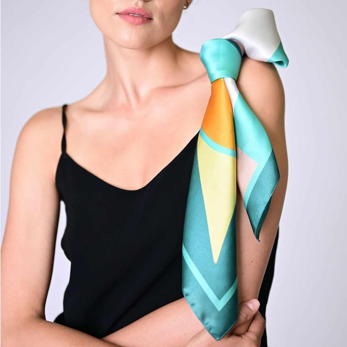 "Stiletto Garden" Scarf 65x65cm + box