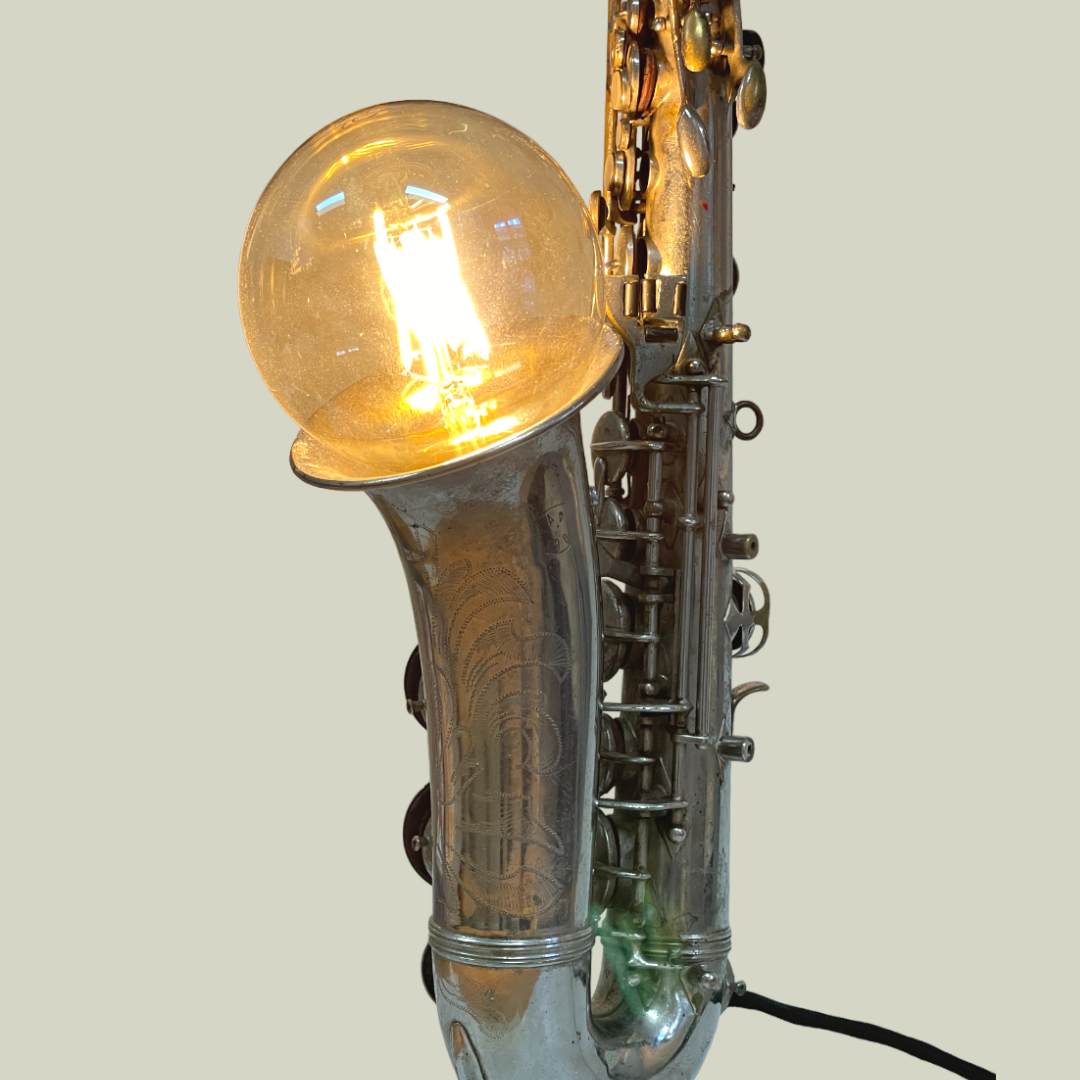 Lampă Saxofon