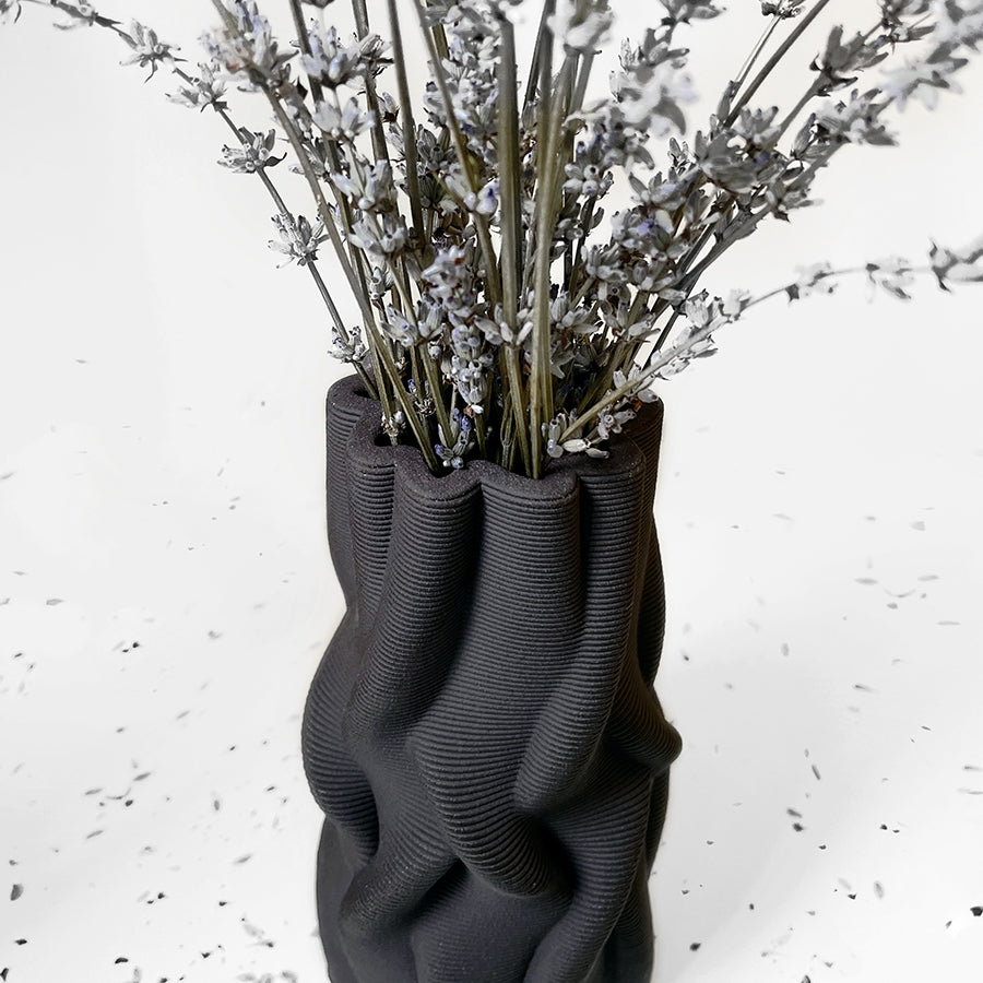 Intertwined Vase Black